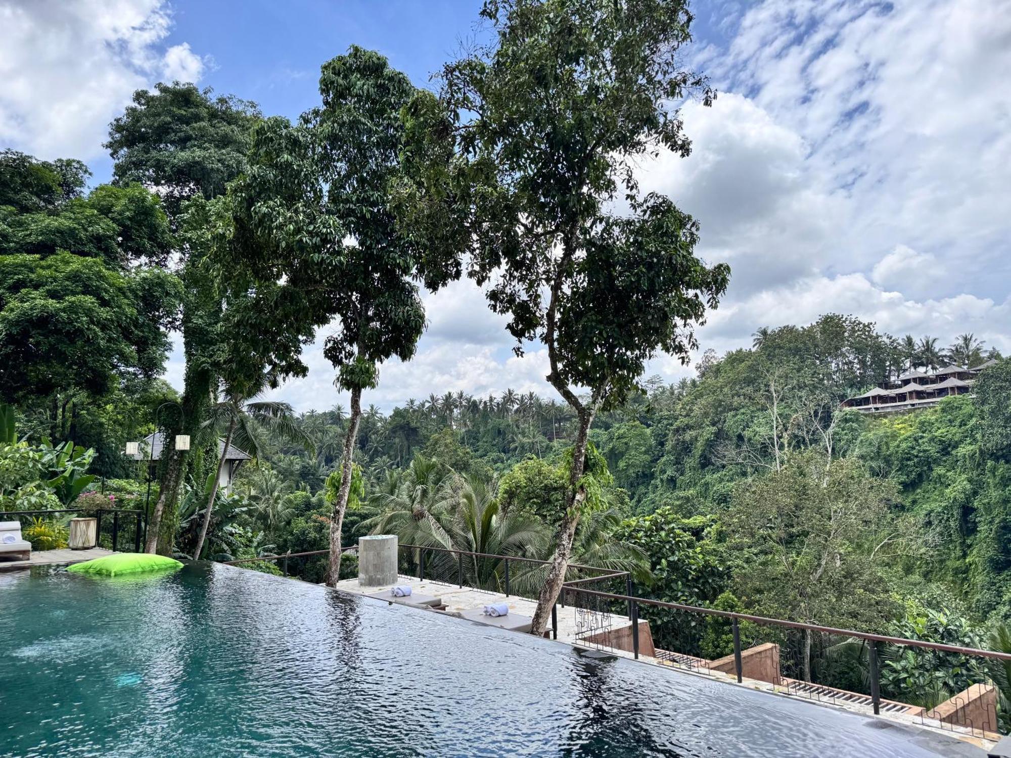 Amora Ubud Boutique Villas Exterior photo